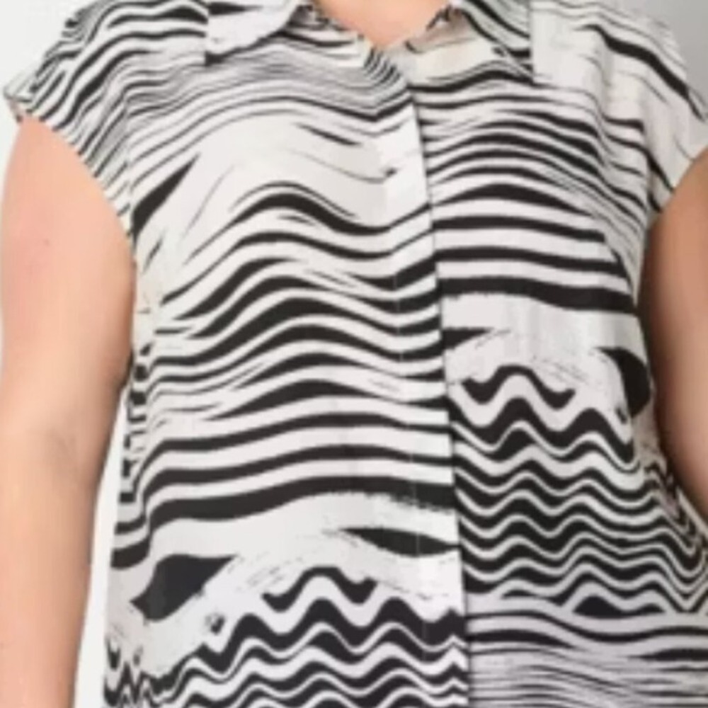 Worthington Women's Short Sleeve Regular Fit Button-Down Black/White Shirt XS